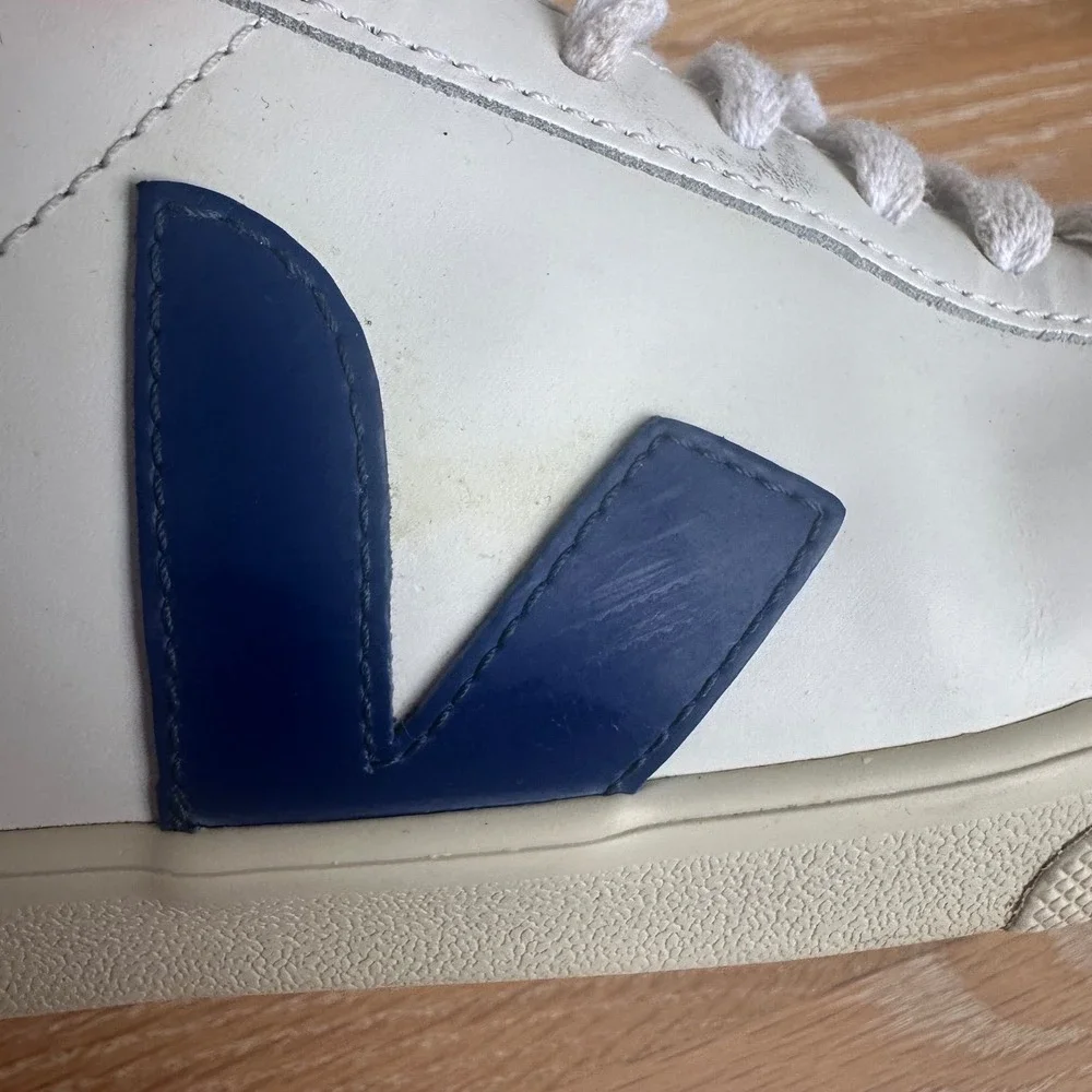 Veja Esplar Low Profile Leather Retro Sneaker White Blue EU 40 US 9